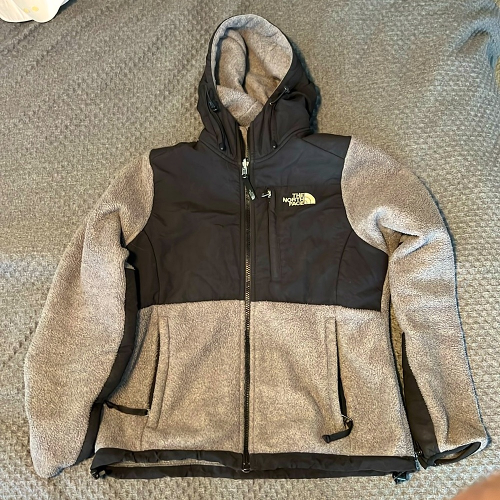 The North Face Womens (Small) Jacket